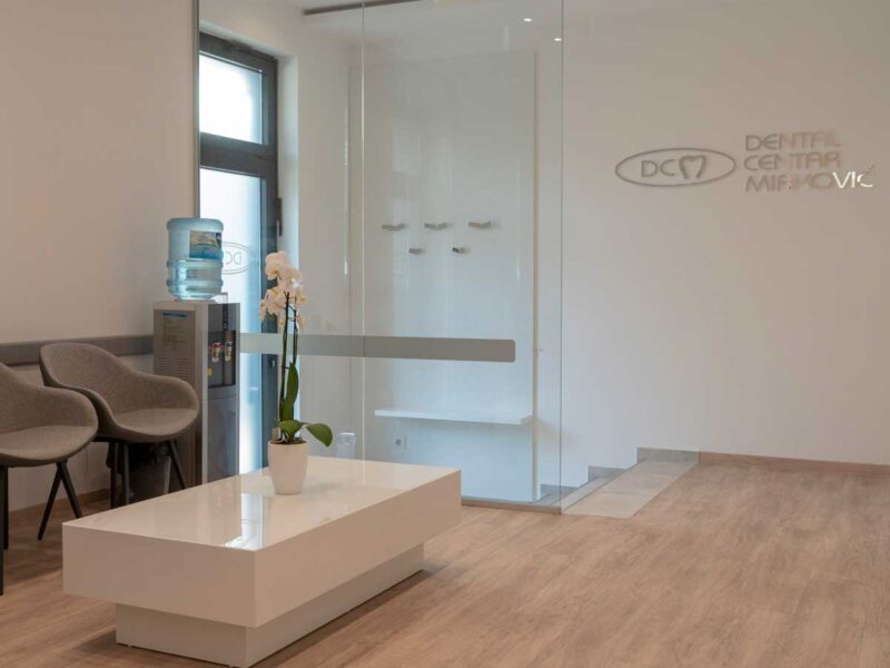 DENTAL CENTAR MIRKOVIĆ - stomatološka ordinacija Novi Sad - fotografija ordinacije - čekaonica